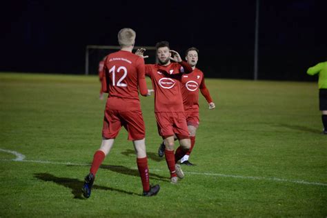 Veenhusen holt souveränen Sieg gegen Ostrhauderfehn VFL Fortuna