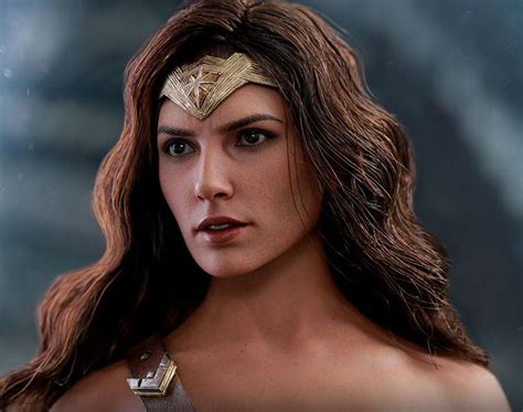 Toyhaven Hot Toys Th Scale Justice League Wonder Woman Deluxe Version Collectible Figure