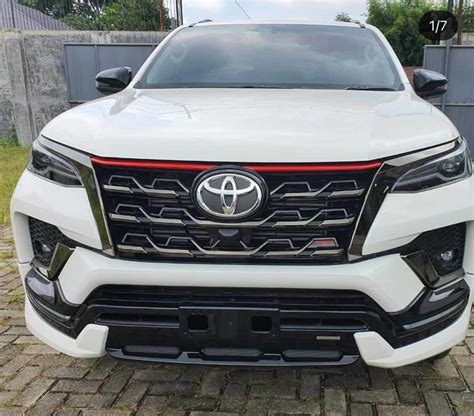 Upcoming Toyota Fortuner Facelift Bookings Open Unofficially Details