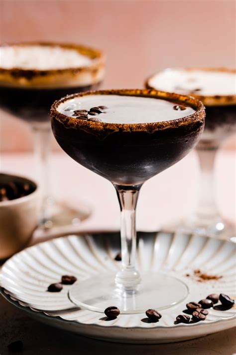 The Best Espresso Martini Recipe That S Super Easy Lulus