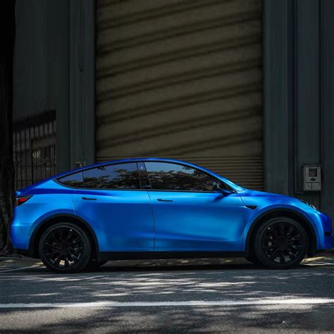 Matte Chrome Blue Vinyl Wrap Wrapteck