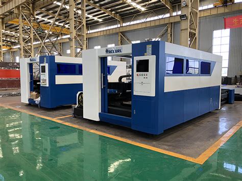 Raycus IPG 500W Stainless Metal Sheet Cnc Fiber Laser Cutting Machine