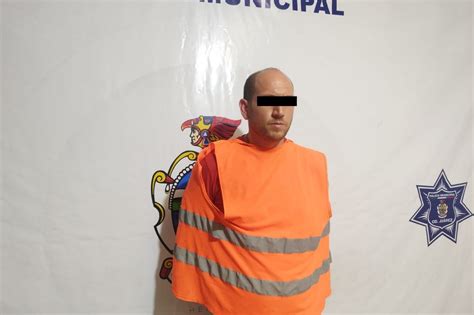 Tenía arma de fuego y orden de aprehensión lo arrestan