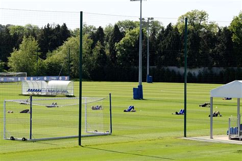 Photos Frank Lampard And The Chelsea Players Return To Cobham For