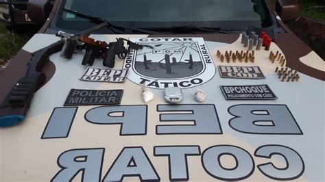 Quarteto Capturado Pela Pmce Quatro Armas De Fogo Na Messejana