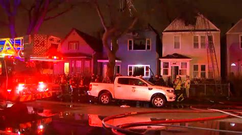 Chicago Firefighter Dies After Extra Alarm Fire On City S South Side