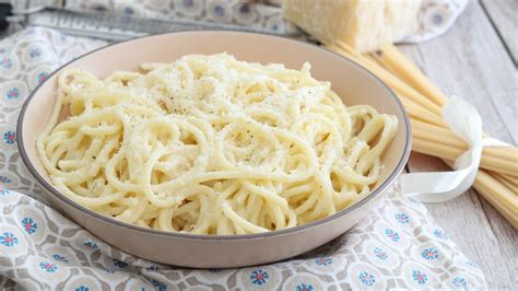 Pasta Burro E Parmigiano La Ricetta Del Primo Piatto Semplice E Cremoso