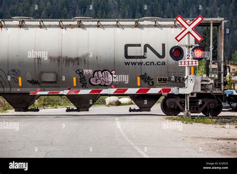 Canada Railroad Crossing Hi Res Stock Photography And Images Alamy