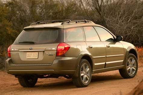 2007 Subaru Outback Pictures 141 Photos Edmunds