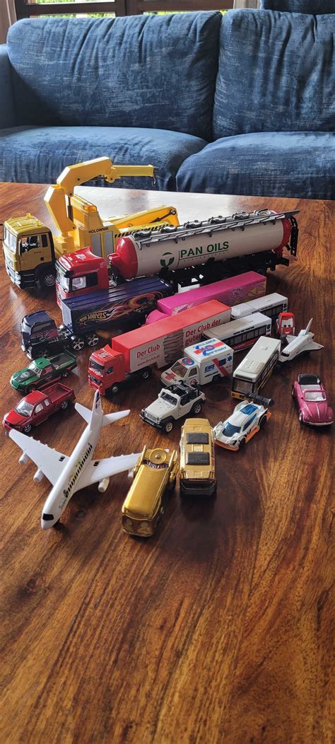 Samochody Du Y Zestaw Hot Wheels I Inne Szczecin Kijewo Olx Pl