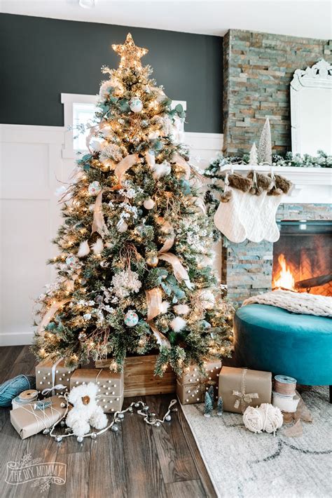 20 Gorgeous Christmas Tree Decorating Ideas For 2023 Wonder Forest