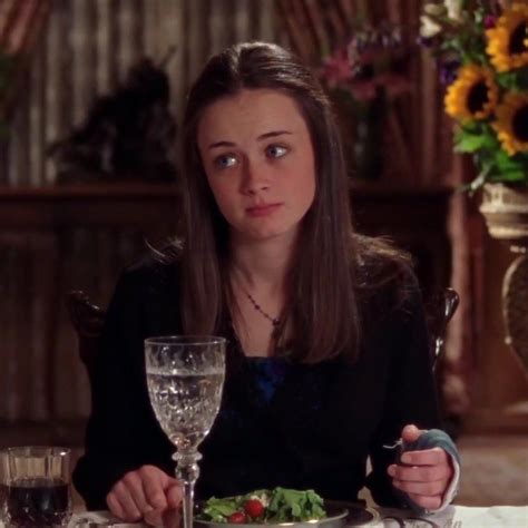 Alexis Bledel As Rory Gilmore In Gilmore Girls In 2022 Rory Gilmore