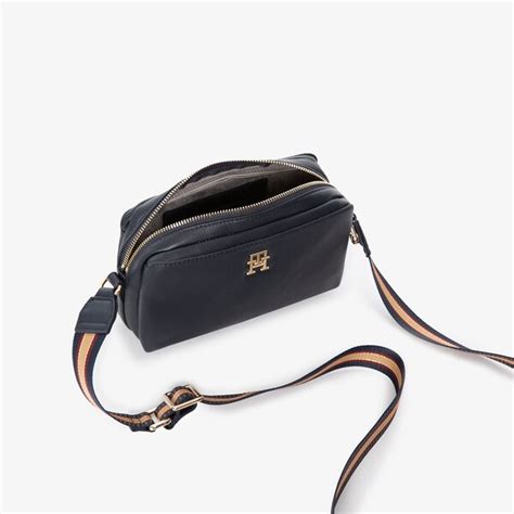 Tommy Hilfiger Torebka Tommy Life Camera Bag Kolor Granatowy