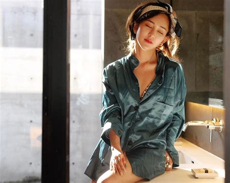 Vẻ xinh đẹp sang chảnh của hot girl số 1 Malaysia Gương mặt trẻ ZNEWS VN