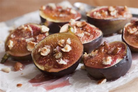 Figues rôties au miel et aux noisettes Des recettes healthy saines et