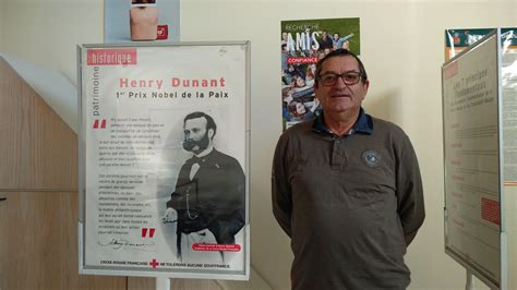 Sarthe Roland Pineau Bénévole à La Croix Rouge Depuis 42 Ans