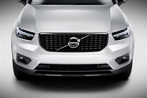 2018 Volvo Xc40 T5 Awd Momentum Starting At 35200 Autoevolution