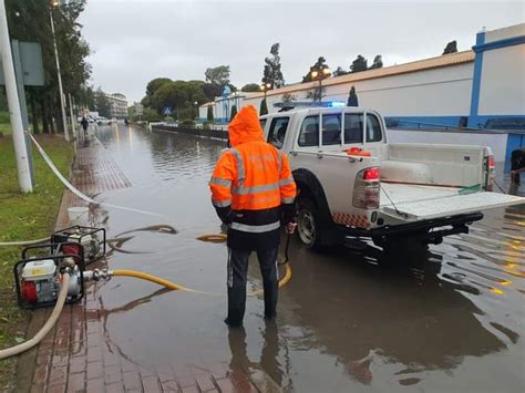 Las Fuertes Lluvias De Este Mi Rcoles Provocan Una Decena De