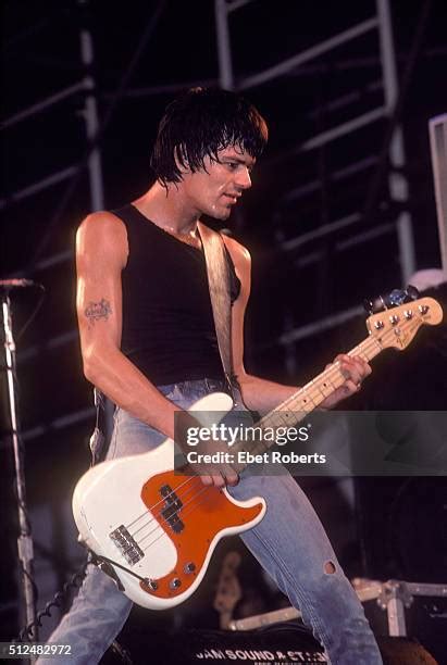 Dee Dee Ramone Photos And Premium High Res Pictures Getty Images