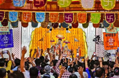 Devotees Across India Flock To Temples To Celebrate Krishna Janmashtami