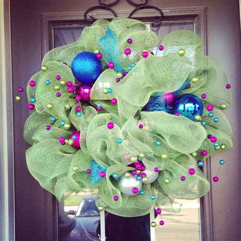 Mesh ribbon wreath | Mesh ribbon wreaths, Pink christmas, Green christmas