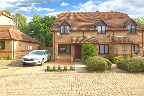 Shenley Church End Beautifully 2 Bed Semi Detached House £1 195