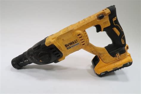 Dewalt Dch133 20v Cordless Brushless 1 Sds Plus D Handle Masonry