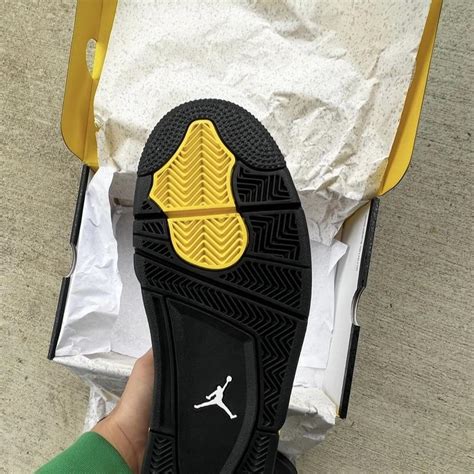 Jordan Retro 4 yellow lighting hmu first before you... - Depop