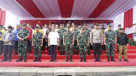 Foto Jenderal Agus Subiyanto Buka Posko Pengaduan Jika Ada TNI Tak