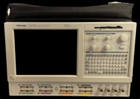 Tektronix TLA5204 136 Ch 235MHz Logic Analyzer In Downingtown PA USA