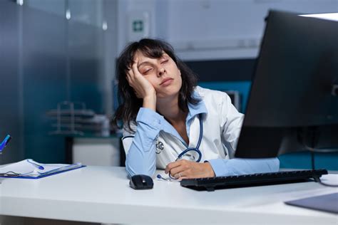 Consejos De Prevención ¿estás Sufriendo Burnout O Agotamiento Médico