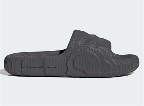 52発売 Adidas Originals Adilette 22 Slidesアディダス オリジナルス アディレッタ 22 スライド