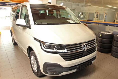 Volkswagen Caravelle 6 1 T6 1 2 0 TDI Comfortline 8 Sitzer AHK LED