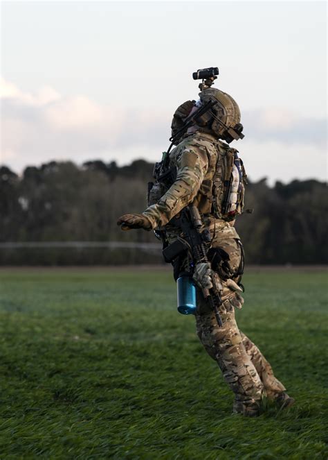 Dvids Images St Special Tactics Squadron Fast Rope Training