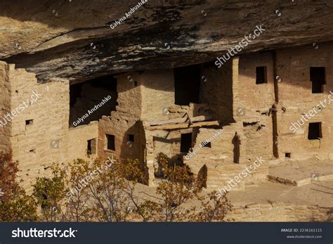 Cliff Dwellings Mesa Verde National Parks Stock Photo 2236161115 ...