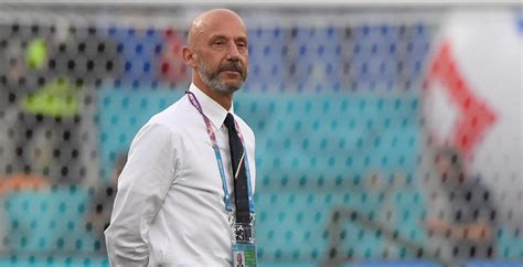 Gianluca Vialli Le Condizioni Si Aggravano La Madre Parte Per Londra