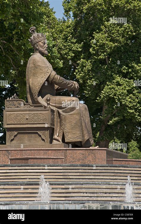 Statue of Amir Temur, Samarkand, Uzbekistan Stock Photo - Alamy