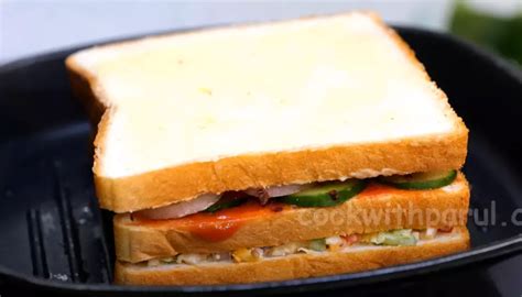 Veg Club Sandwich Recipe | How to make Club Sandwich at Home | Easy ...