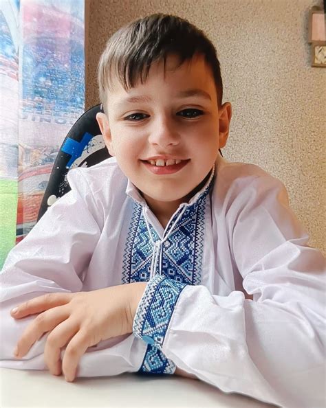 Накипіло. Харків on Twitter: "Харківські поліцейські розшукують хлопця ...