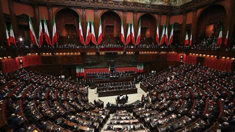 Italian constitutional reforms: Towards a stable and efficient ...