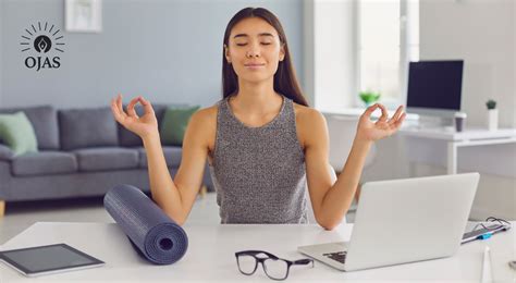 Desk Yoga vs. Mat Yoga: A Strategic Guide for Workplace Wellness - Ojas Yog
