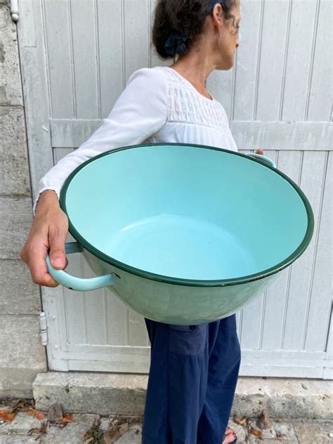 X LARGE Vintage Enamel Wash Basin Farmhouse Farm Mint Green Dishpan W