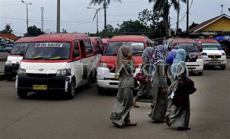 Aksi Mogok Angkot Serang Antara Foto