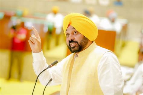 Punjab Passes Bill For Free Telecast Of Gurbani From Golden Temple