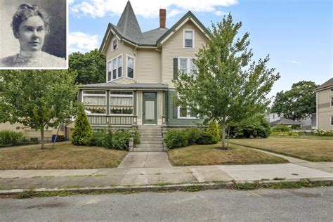 Lizzie Borden House That She Lived In After Murders On The Market