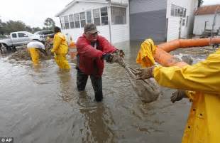 Tropical Storm Lee Streets Flooded And Thousands Without Power Daily