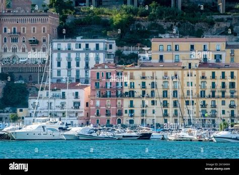 Crucero Por La Costa De Amalfi Fotograf As E Im Genes De Alta