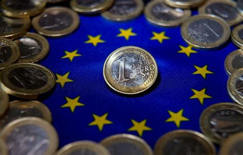 Uno Studio Smonta L Euro Dalla Sua Introduzione A Guadagnarci Solo