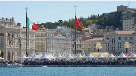 Papa Francisc Va Efectua O Vizit Pastoral La Trieste Italia