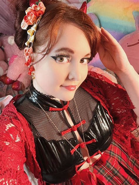 FoxyCosplay On Twitter We Live Now With First Time Erotic Asmr Join